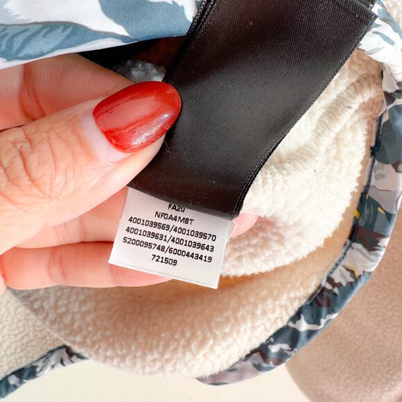 North Face x Liberty Cragmonth Cream + Blue 1/4 Snap Fleece Pullover Large - Picture 6 of 11